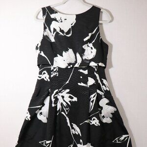 Ralph Lauren Women's Black / White Dress